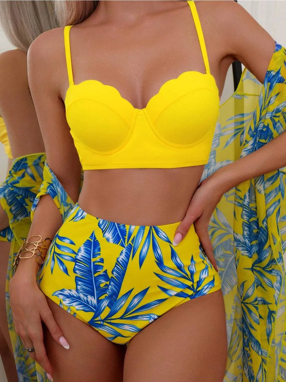 Ensemble Culotte Taille Haute avec Bonnets de Maintien + Sortie de Plage